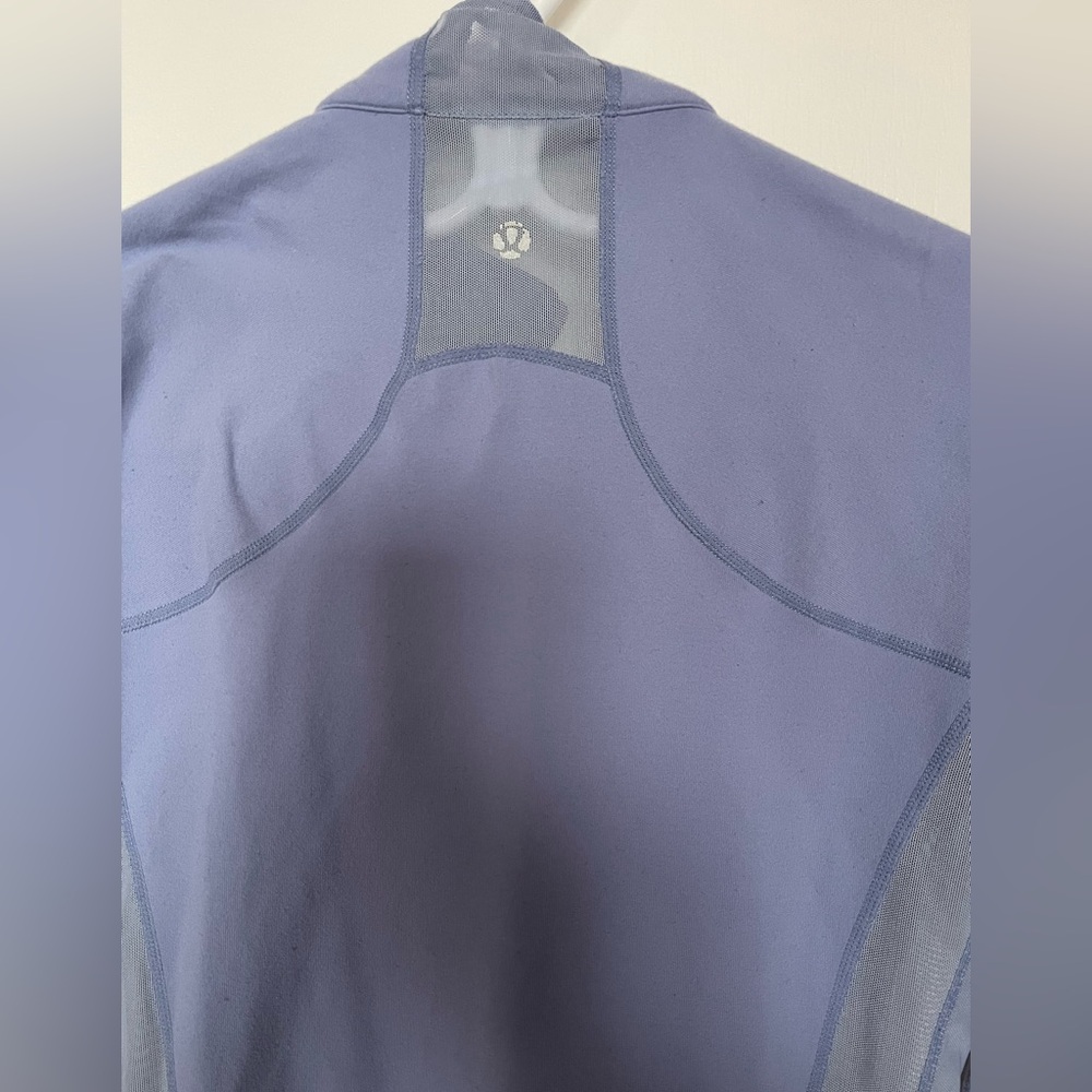 VINTAGE Lululemon jacket - Picture 3 of 4